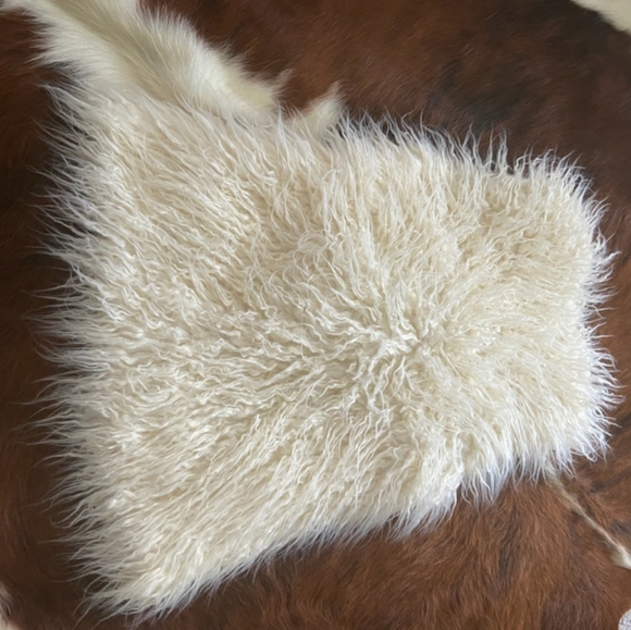 Women's Sherpa Vest - Picture 3 of 4